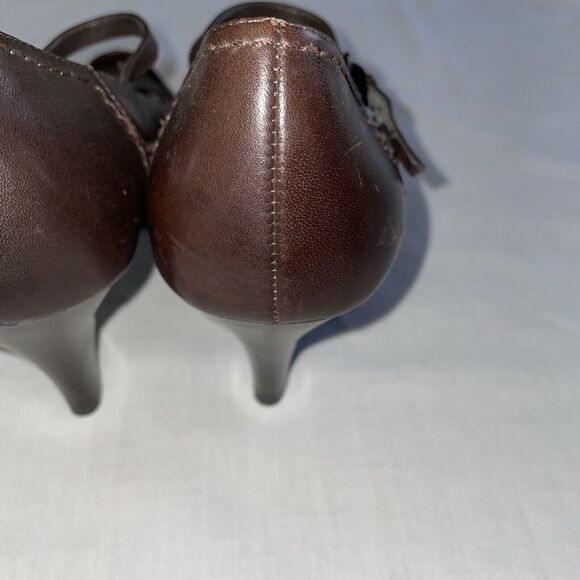 What’s What Dress Pumps Women’s Size 7.5 Medium Brown Leather Cross Strap Buckle - Picture 12 of 12